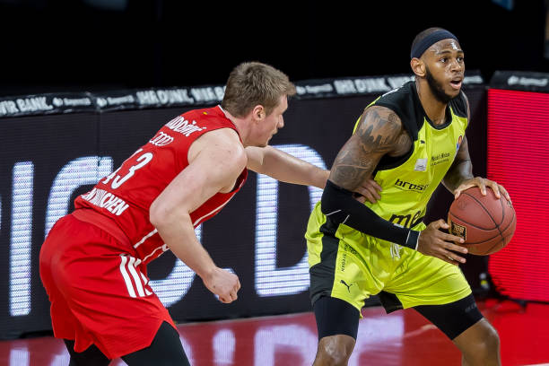 包括超远三 包括超远三