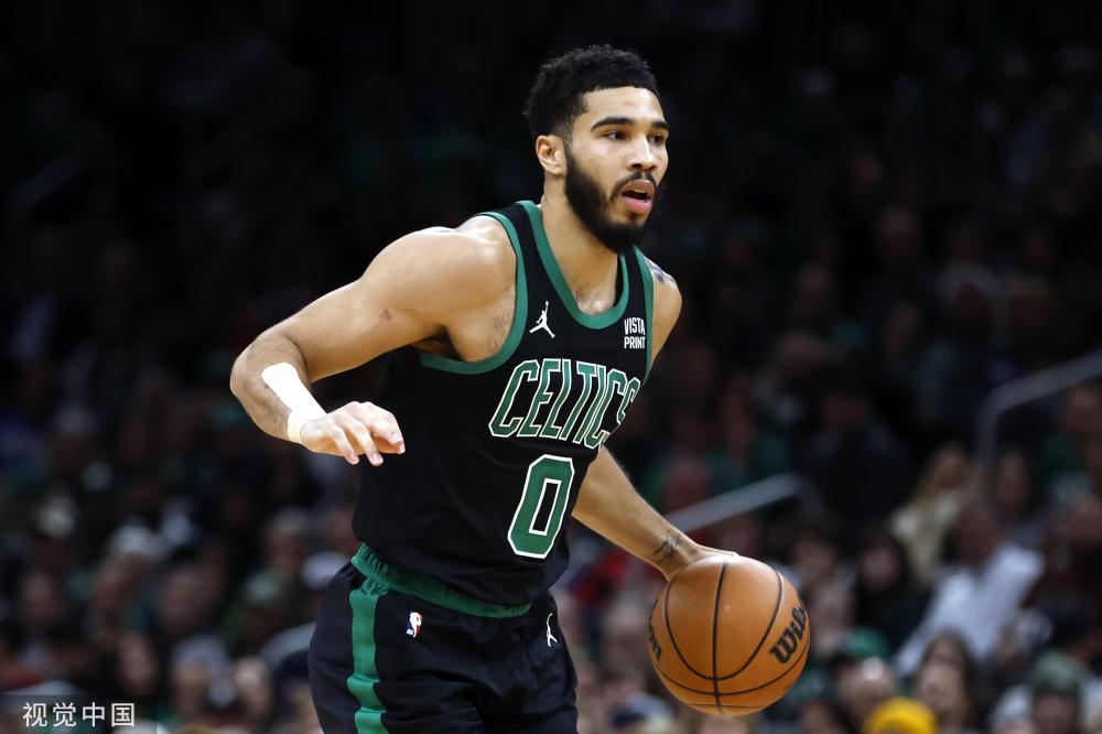 他的表现不 他的表现不