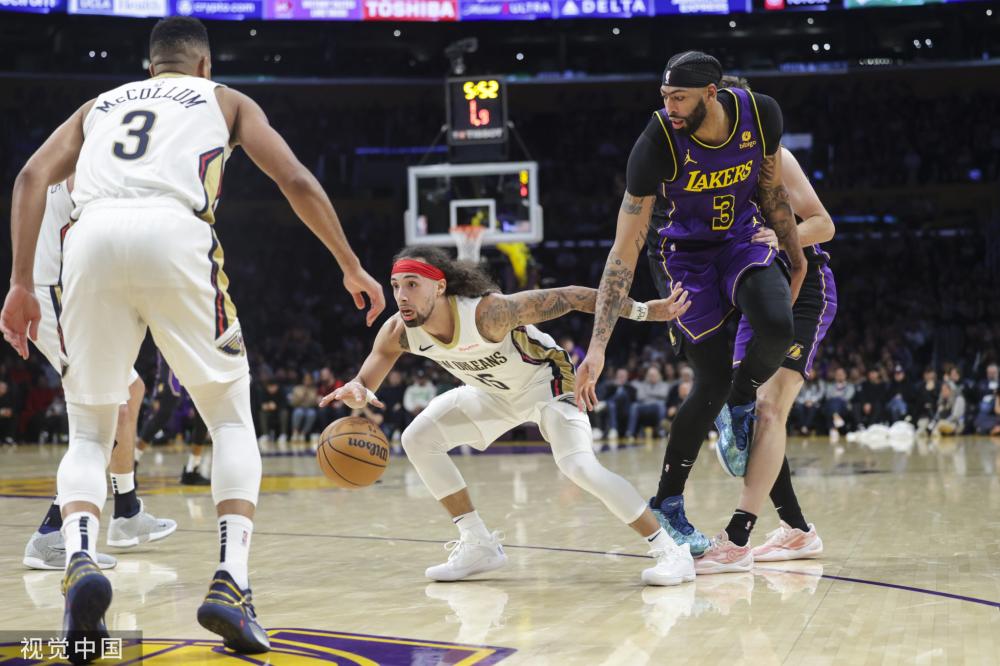 使用社交媒 使用社交媒