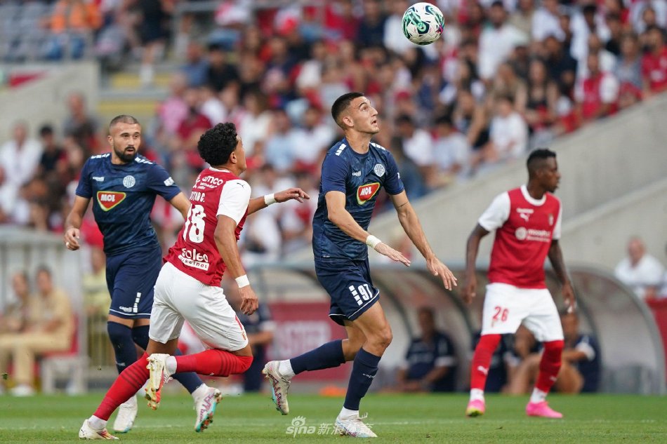 轮换阵容 轮换阵容