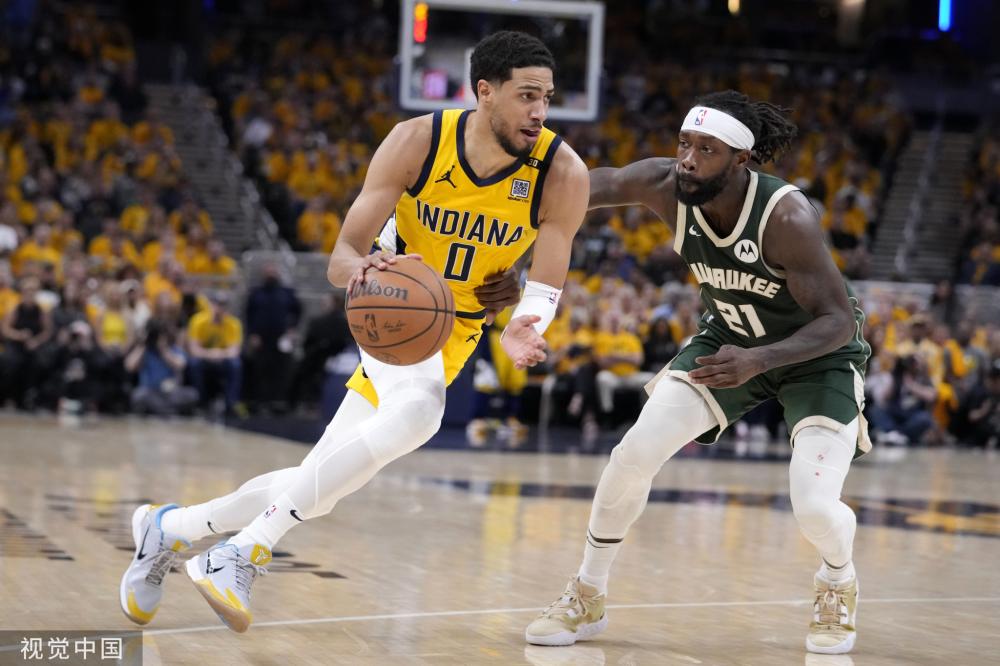 的穿越球与 的穿越球与